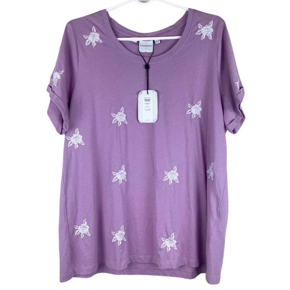 NWT Junarose Floral Embroidered T-shirt